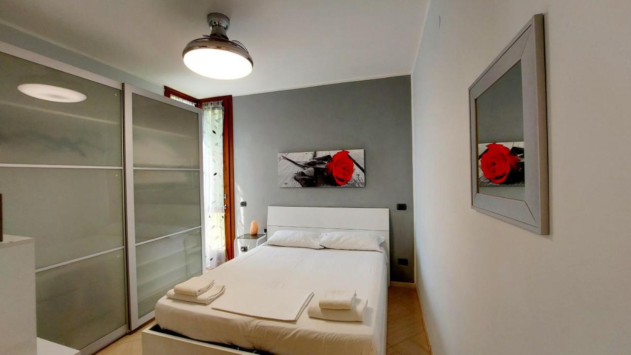 Colors Pool Apartment Bardolino Exterior photo